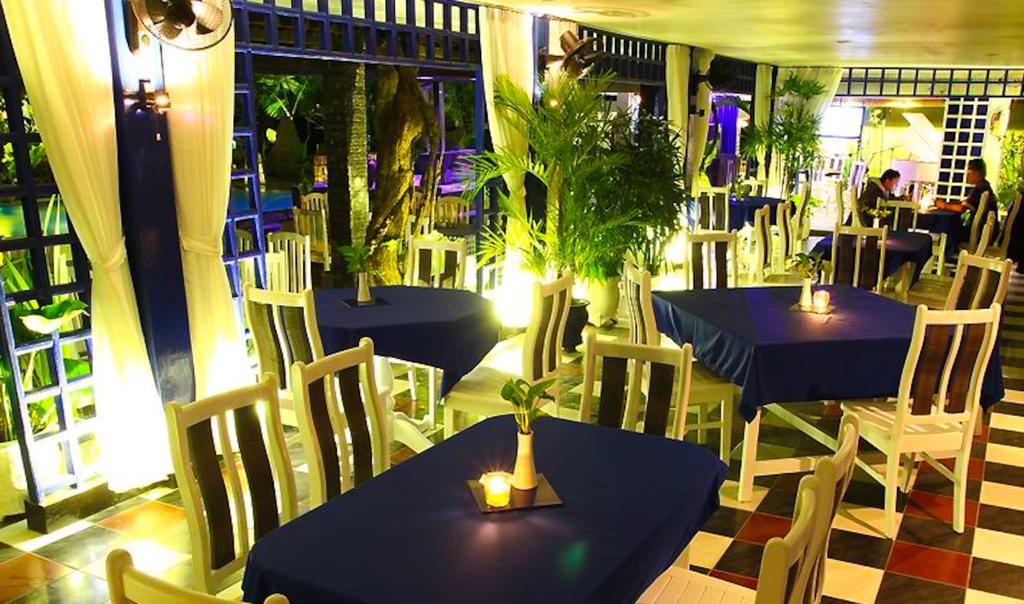 Mesra Business & Resort Hotel Samarinda Exterior foto
