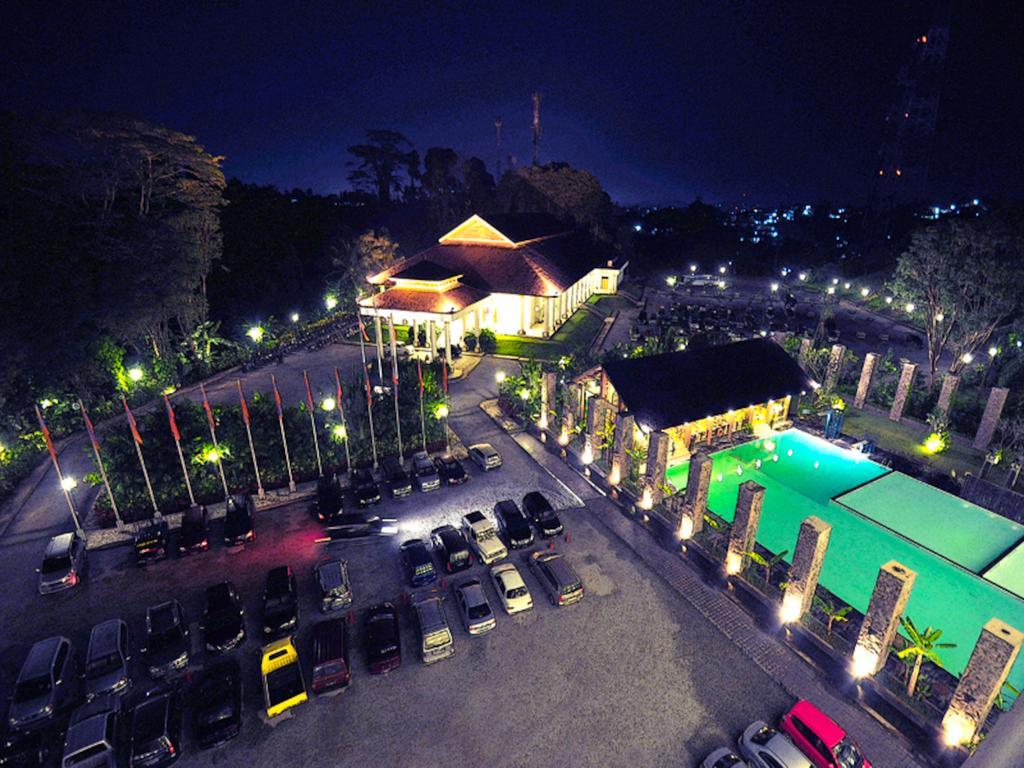 Mesra Business & Resort Hotel Samarinda Exterior foto